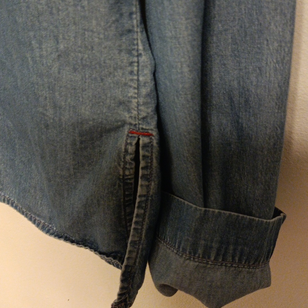 Ladies top - Picture 7 of 8